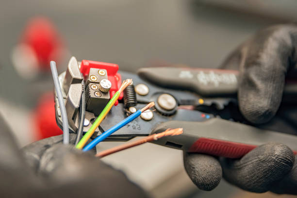 Best Licensed Electrician  in Sagamore, MA
